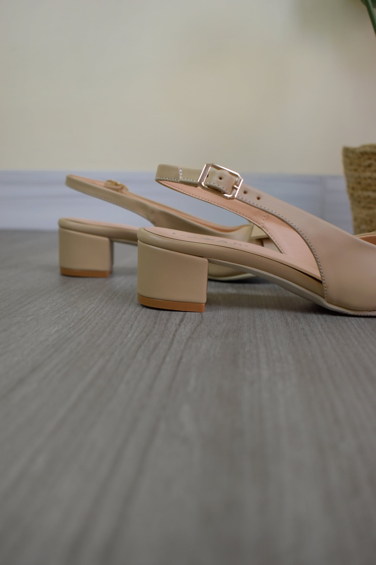 Stilettos ROSALIA beige