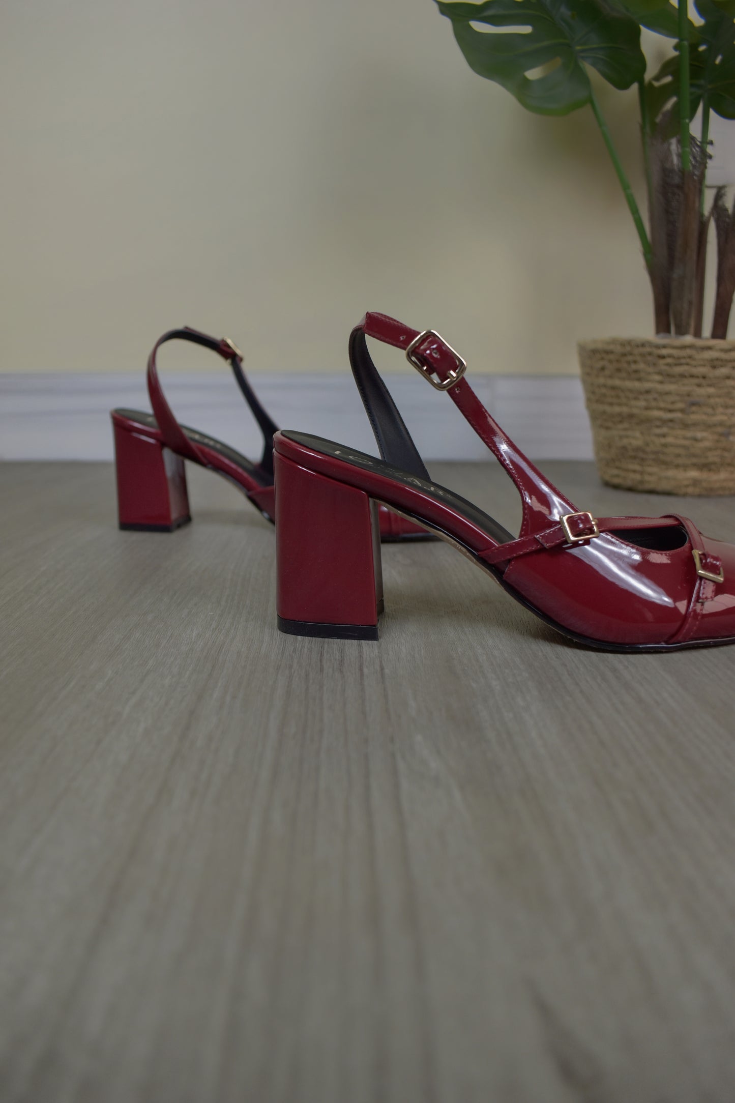 Stilettos HEIDY vino charol Taco 7C