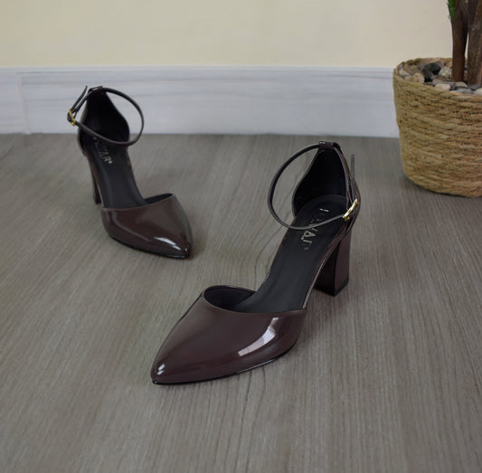 Stilettos DOVE chocolate charol