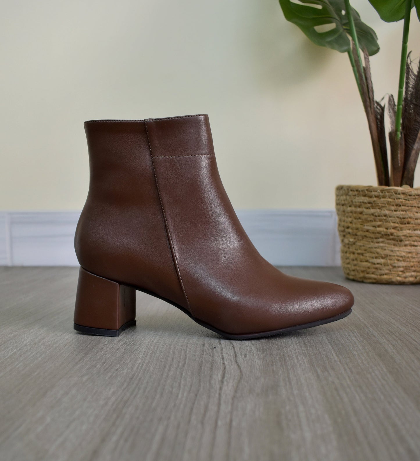PARIS boots chocolate Taco 5