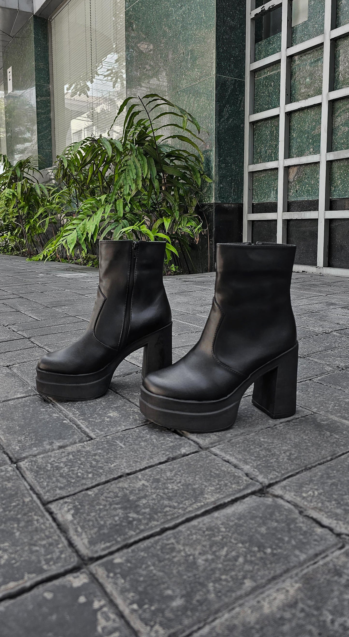 LILY BOOTS negro