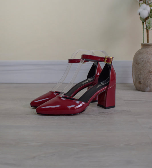 Stilettos DOVE vino charol