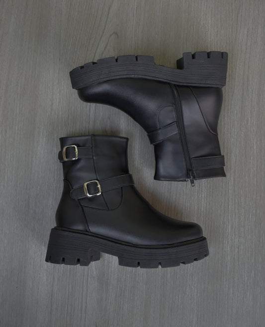LISA boots negro
