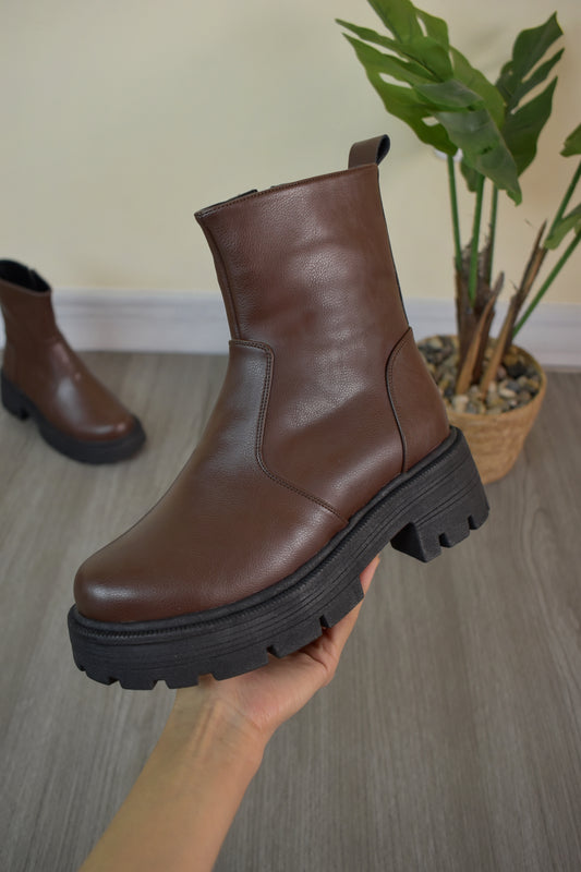 LUCIE boots chocolate