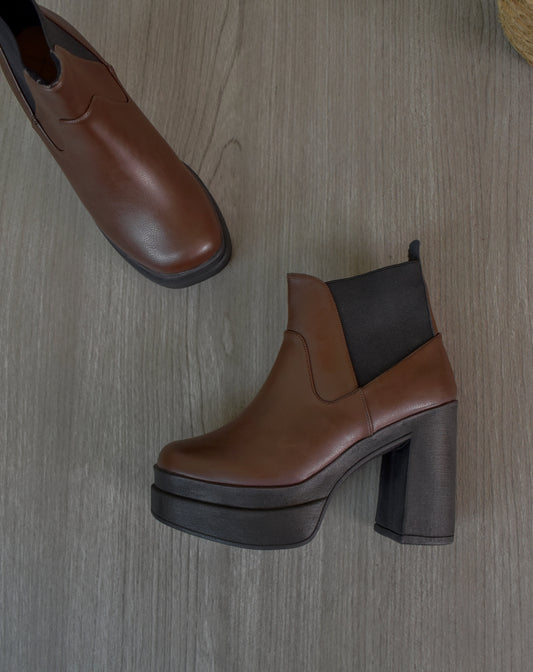 HELEN BOOTS chocolate