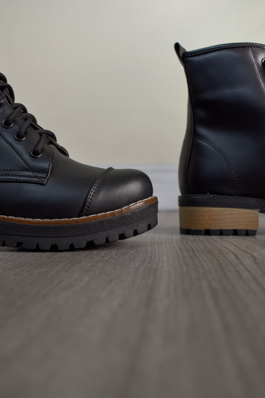LINE boots negro PL2