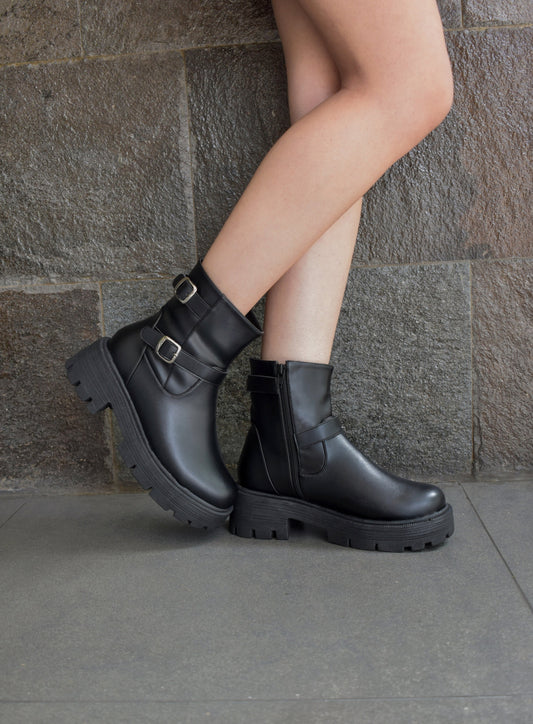 LISA boots negro