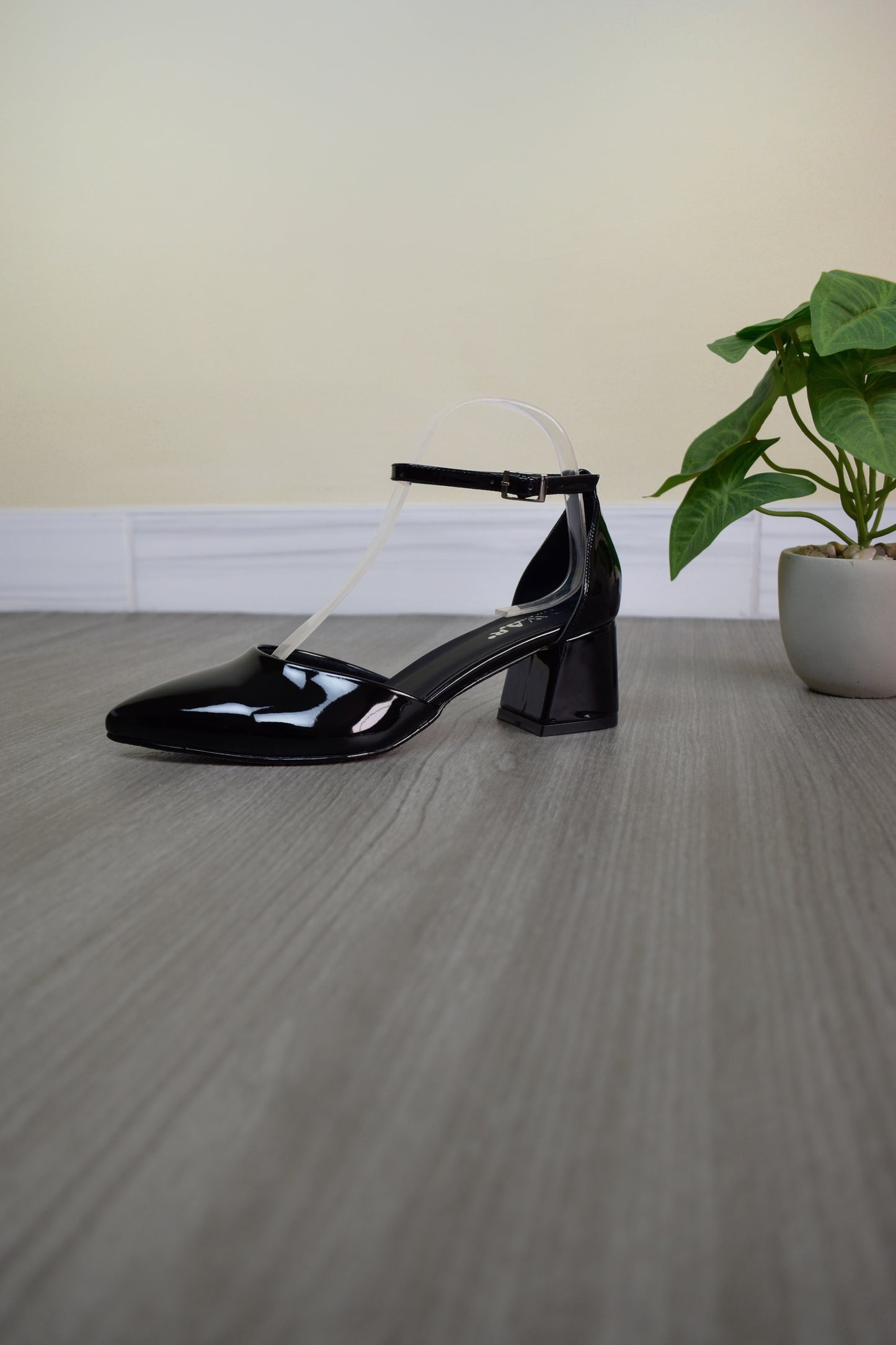 Stilettos DOVE negro Taco 5C