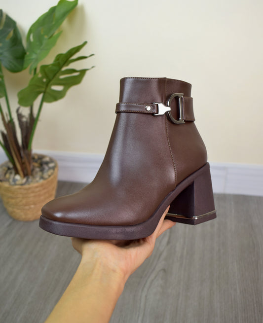 OLIVIA BOOTS chocolate