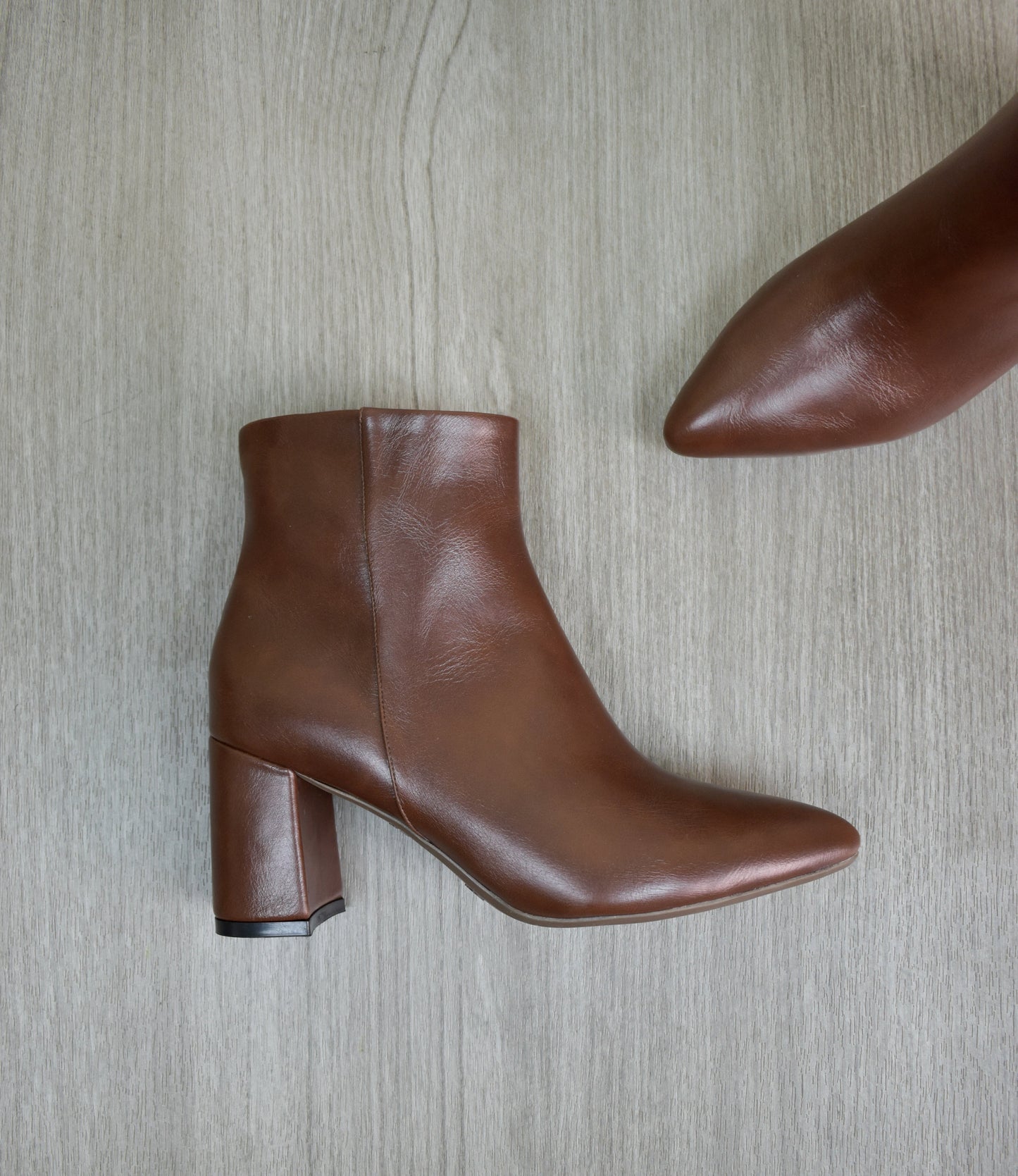 PARIS boots chocolate