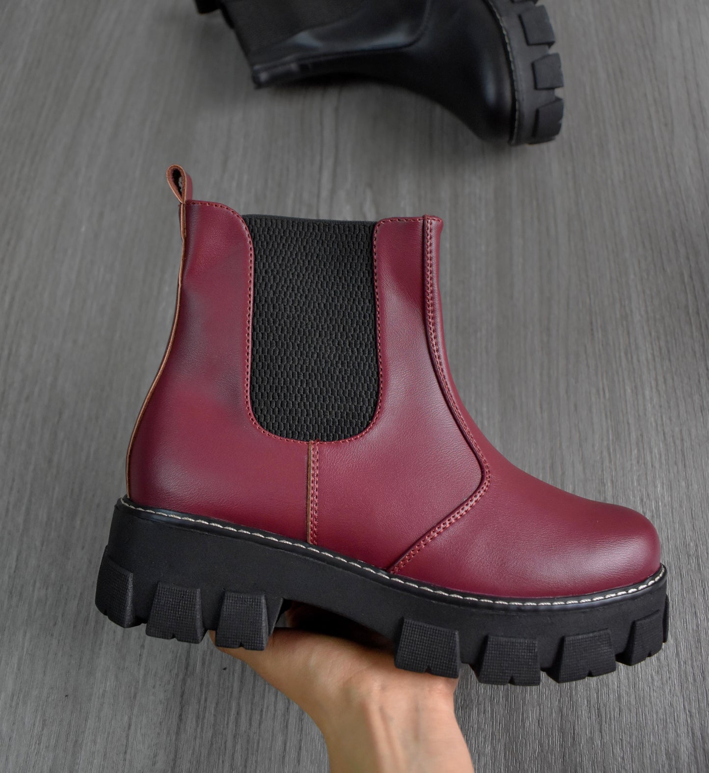 CHELSEA BOOTS vino