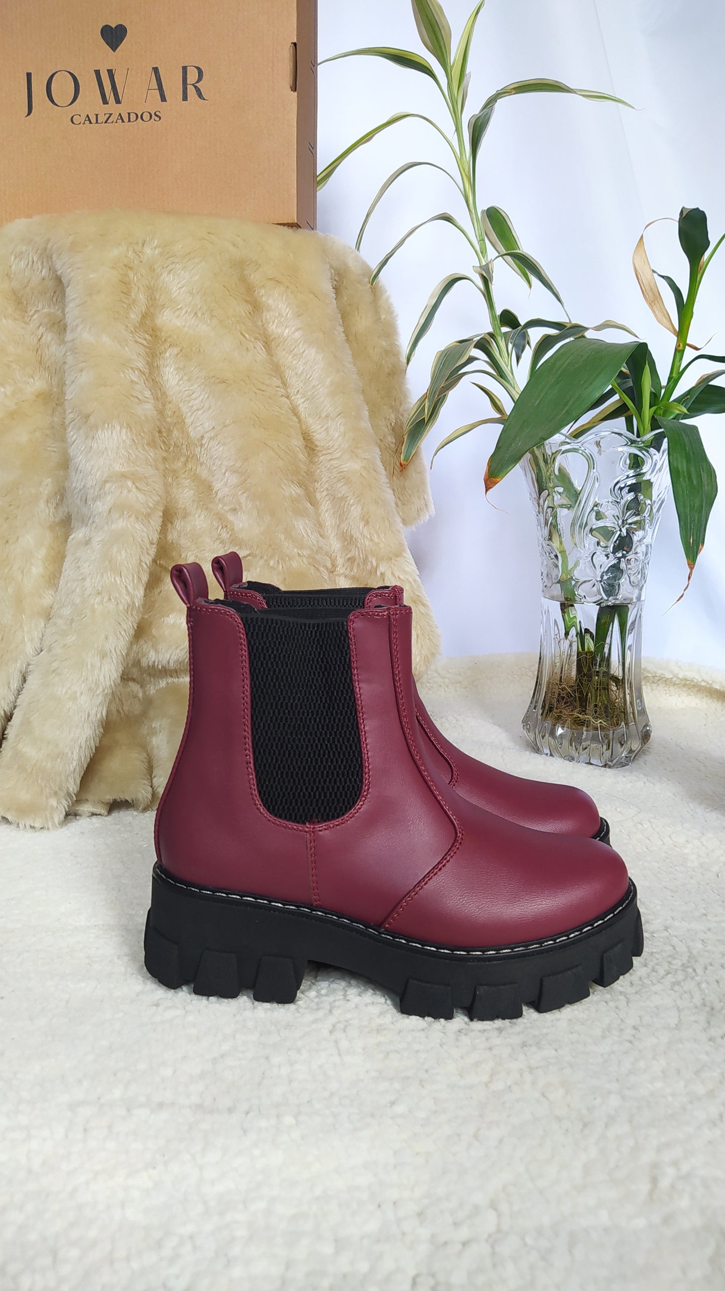 CHELSEA BOOTS vino